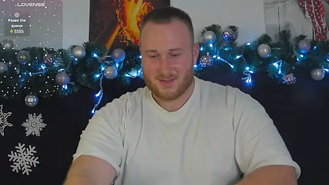 Snapshot of RoddyStill chatting on December 11, 4:53 pm RoddyStill online show from December 11, 4:53 pm