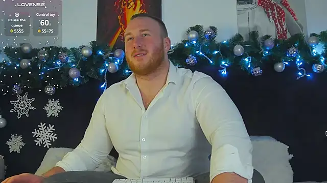 Snapshot of RoddyStill chatting on December 15, 8:08 am RoddyStill online show from December 15, 8:08 am