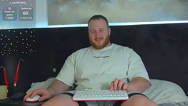 Snapshot of RoddyStill chatting on March 7, 2:45 pm RoddyStill online show from March 7, 2:45 pm