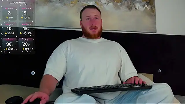 Snapshot of RoddyStill chatting on December 16, 8:19 am RoddyStill online show from December 16, 8:19 am