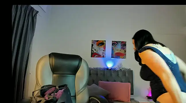 Snapshot of Jayden_Jonnes chatting on December 30, 11:26 am Jayden Jonnes online show from December 30, 11:26 am