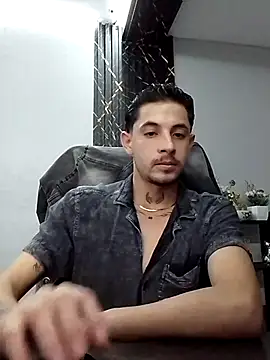 Snapshot of Erick_Wall chatting on March 23, 4:38 am Erick Wall online show from March 23, 4:38 am