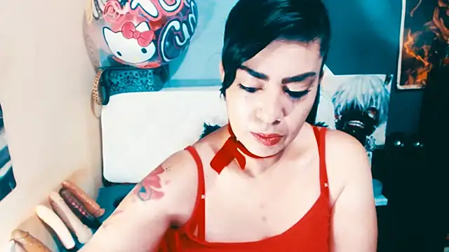 luisahott online show from March 17, 11:46 am