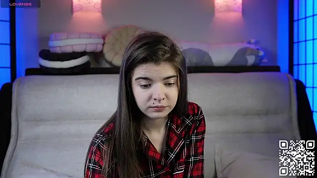 Mary Shake online show from March 18, 11:41 pm