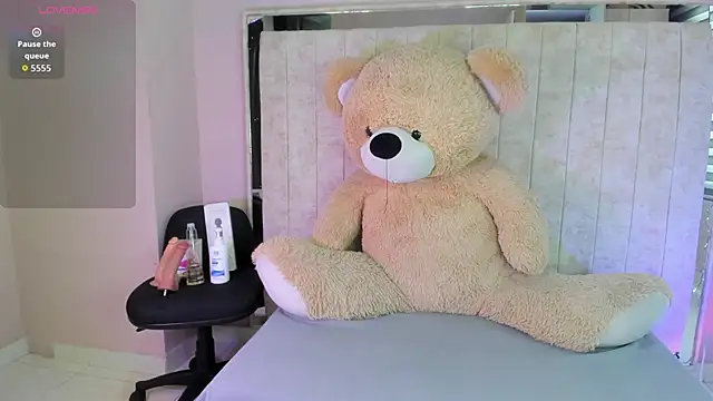 Danna 777  online show from October 14, 8:09 pm