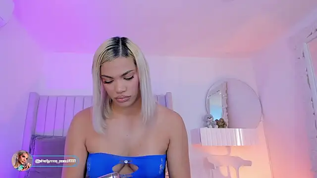 Shelynna azzul online show from February 19, 8:05 pm