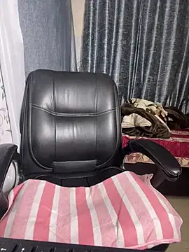 Snapshot of Ritu-Babe chatting on March 6, 6:15 pm Ritu-Babe online show from March 6, 6:15 pm