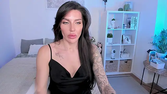 Sasha Miro online show from November 18, 1:33 am