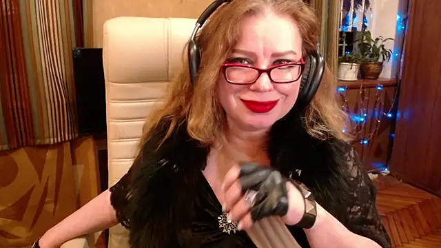 Miss Tress online show from December 20, 9:44 pm