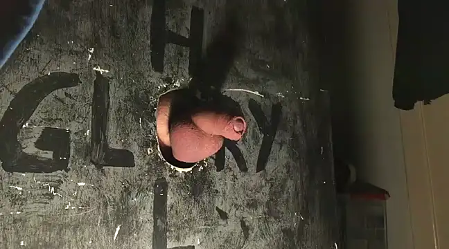 TweakyDude online show from February 20, 11:43 pm