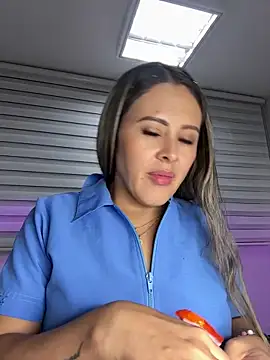 ALONDRAMILF online show from February 2, 4:48 am