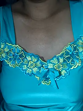 Snapshot of Lanyingxin18 chatting on April 22, 10:00 pm Lanyingxin18 online show from April 22, 10:00 pm