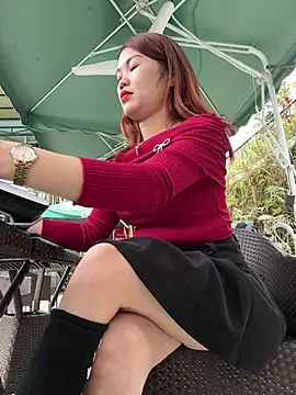 Emily 9xx online show from February 22, 5:02 am