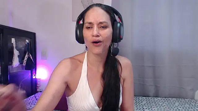 Snapshot of diosa78afrodita chatting on November 1, 7:38 pm diosa78afrodita online show from November 1, 7:38 pm