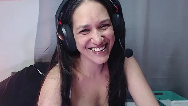 Snapshot of diosa78afrodita chatting on December 19, 11:12 pm diosa78afrodita online show from December 19, 11:12 pm