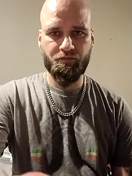 Snapshot of Dj8717 chatting on October 1, 4:29 am Dj8717 online show from October 1, 4:29 am