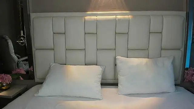 JessyEvans online show from October 1, 8:26 pm