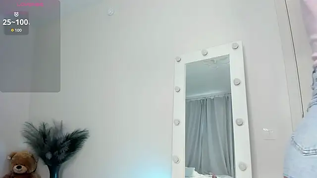 lookkeyhole online show from September 16, 2:40 pm