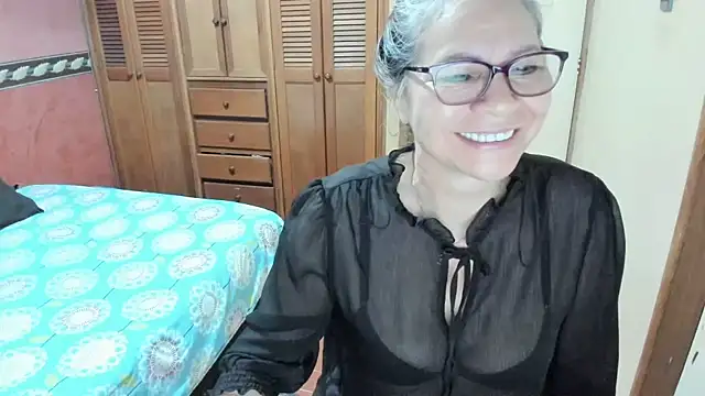 Snapshot of Carlaa-69 chatting on February 24, 10:04 am Carlaa-69 online show from February 24, 10:04 am