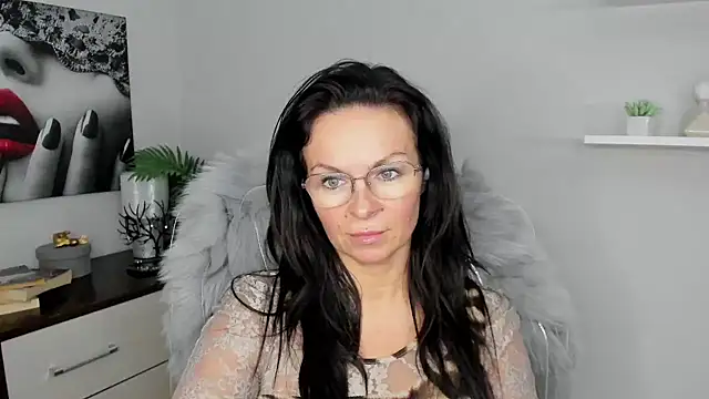 HelenLuxx online show from January 23, 10:11 am