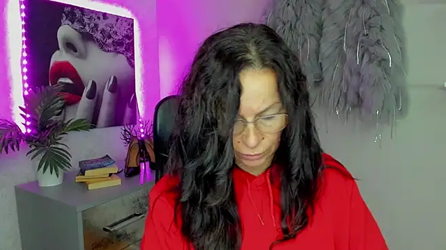 HelenLuxx online show from October 16, 5:41 am