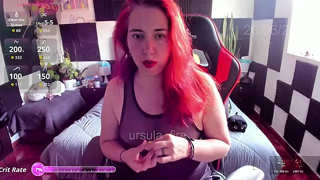 Snapshot of Ursula_fire chatting on June 26, 8:35 pm Ursula fire online show from June 26, 8:35 pm