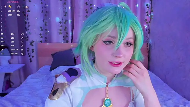 Snapshot of SweeteRose_Royce chatting on December 4, 3:54 pm SweeteRose Royce online show from December 4, 3:54 pm