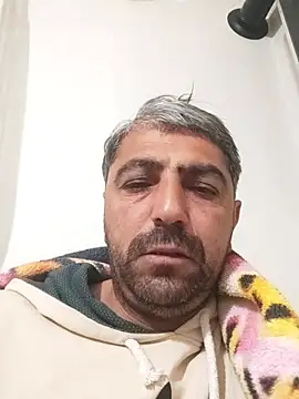 Snapshot of Muratcanik44 chatting on February 6, 10:35 pm Muratcanik44 online show from February 6, 10:35 pm