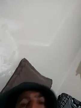 Snapshot of Muratcanik44 chatting on February 11, 8:58 pm Muratcanik44 online show from February 11, 8:58 pm