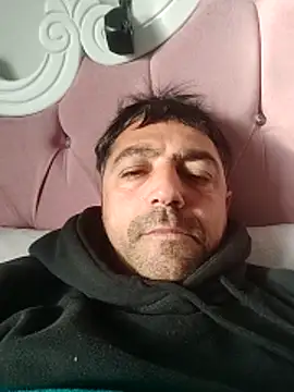 Snapshot of Muratcanik44 chatting on February 12, 12:33 pm Muratcanik44 online show from February 12, 12:33 pm