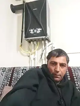 Snapshot of Muratcanik44 chatting on February 25, 12:20 am Muratcanik44 online show from February 25, 12:20 am