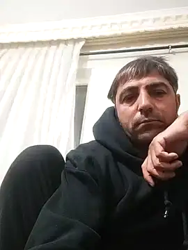 Snapshot of Muratcanik44 chatting on February 28, 10:33 pm Muratcanik44 online show from February 28, 10:33 pm