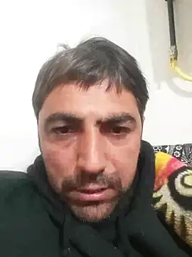 Snapshot of Muratcanik44 chatting on March 6, 10:39 pm Muratcanik44 online show from March 6, 10:39 pm