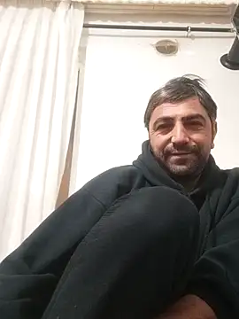 Snapshot of Muratcanik44 chatting on March 7, 11:35 pm Muratcanik44 online show from March 7, 11:35 pm