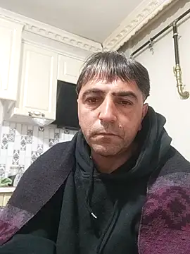 Snapshot of Muratcanik44 chatting on March 14, 9:53 pm Muratcanik44 online show from March 14, 9:53 pm