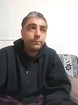 Snapshot of Muratcanik44 chatting on March 15, 10:38 pm Muratcanik44 online show from March 15, 10:38 pm