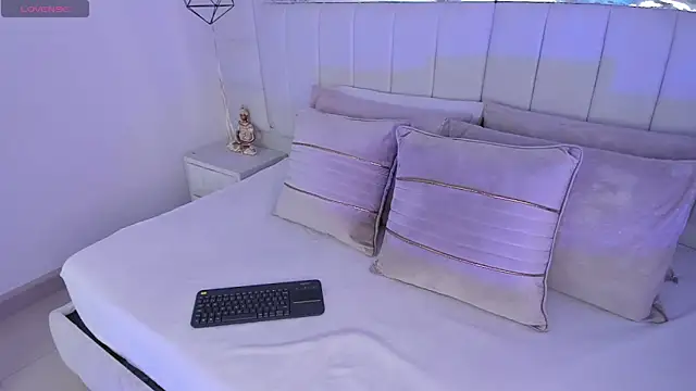 1m dalhia online show from February 7, 8:20 pm