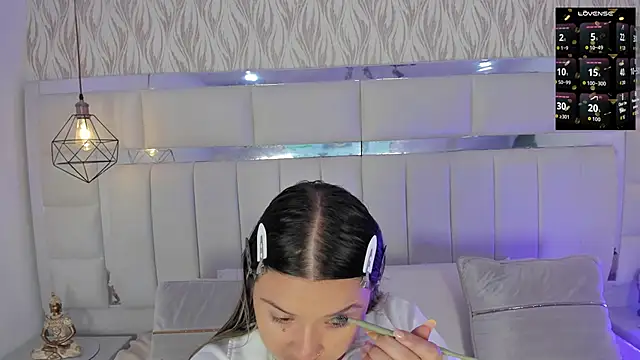 1m dalhia online show from October 8, 8:28 pm