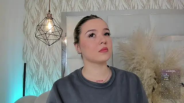 1m dalhia online show from December 3, 9:02 pm