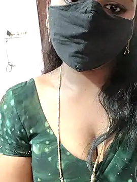 louise92 online show from February 18, 8:27 am