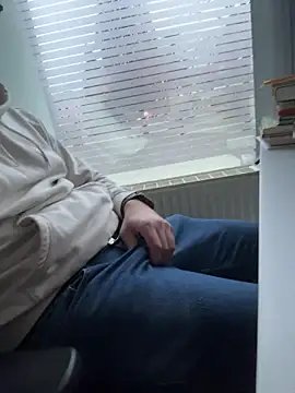 Snapshot of Public_sexyxxx chatting on December 22, 8:44 am Public sexyxxx online show from December 22, 8:44 am