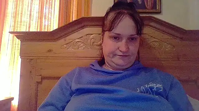 Snapshot of _squirty_cum_lady_ chatting on May 18, 8:20 am squirty cum lady online show from May 18, 8:20 am