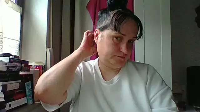Snapshot of _squirty_cum_lady_ chatting on June 12, 4:28 pm squirty cum lady online show from June 12, 4:28 pm