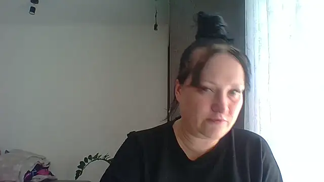 Snapshot of _squirty_cum_lady_ chatting on July 29, 8:34 am squirty cum lady online show from July 29, 8:34 am