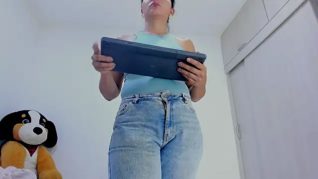 Amelia Debora Antonella online show from April 27, 1:31 pm