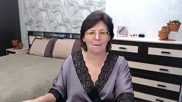 VitaCharm online show from December 9, 7:50 pm