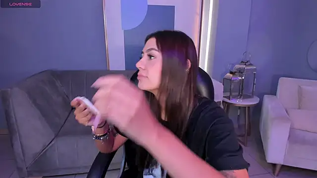 AllyJensen online show from March 11, 11:01 am