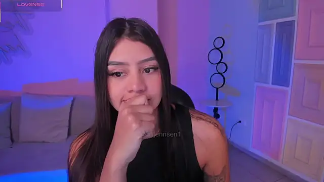 AllyJensen online show from December 3, 10:24 am