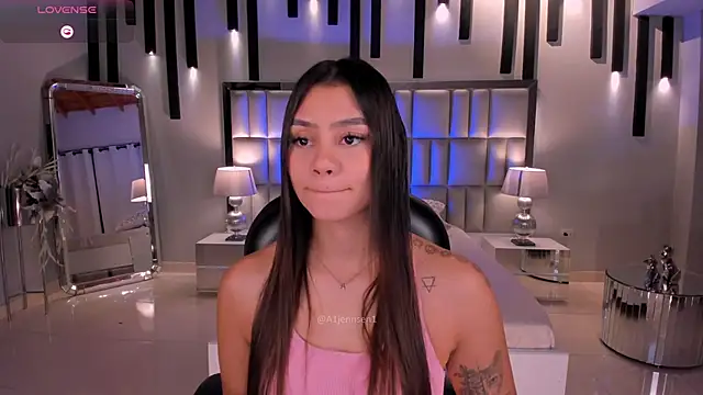AllyJensen online show from June 4, 10:43 am
