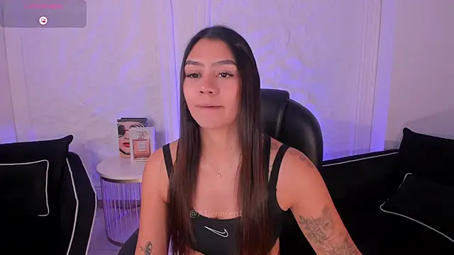 AllyJensen online show from July 16, 10:43 am